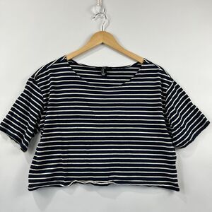 Forever 21 Striped Crop Top Navy White Short Sleeve Women’s Medium Casual Tee